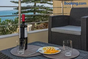 SUNRISE Spacious Apartment With 3 Bedrooms & 3 Bathrooms -Near to Chania - Image 3