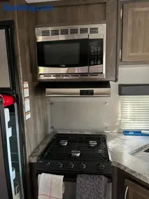 Chris travel trailer - Image 4
