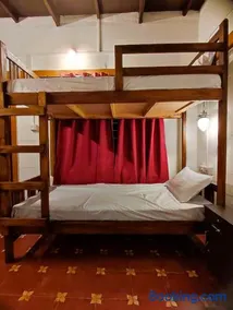 Bunk Club Hostel - Image 2