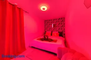 La belle Hirondelle - Love Room Jacuzzi - Image 3