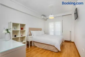 Cozy Penthouse - Image 2