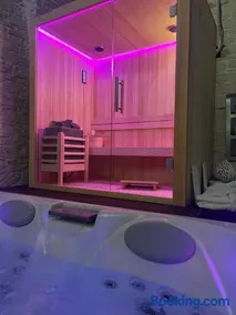 Augustus luxury suite - Image 4