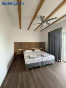 Gennadi Beach Apartments - Image 3