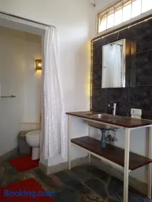 Beautiful Apartment with swimmingpool 2 - Image 2