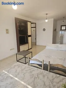 See view Apartment 2 - Image 3
