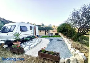 Olive Grove Mountain Caravan - Image 3