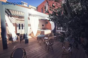 The Old Hotel Ravel Centre - Image 3