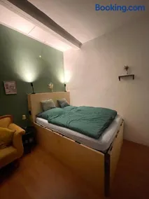 Das "Alte Jagdhaus" - mit großem Grundstück für 3 Personen - Image 2