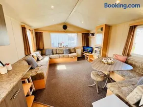 Lola’s Caravan. Your home away from home. - Image 1