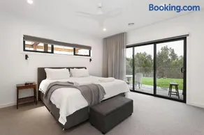 Dalhousie Birregurra Modern Country Escape - Image 2