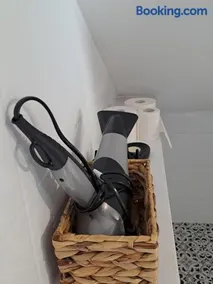 APARTAMENT typu DELUXE na poddaszu z 1 lub 2 łóżkami PARKING - Image 2