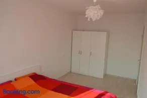 Apartment with Sea View - Image 4