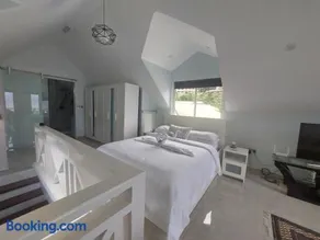 Reef Hills Residence 2 bedroom VILLA including Car Rental - Image 4