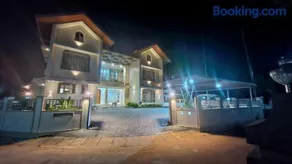 Cobblestone Suite,Solar Powered,2 BHK,AC,Breakfast - Image 1