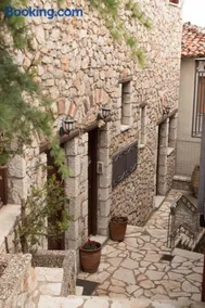 Nelfi's apartments I - Αράχωβα - Image 2
