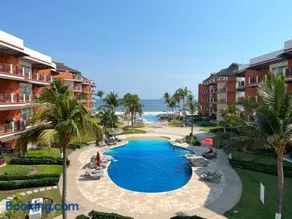 Beachfront in a peaceful Resort 8mi from Puerto Escondido - Image 1