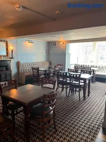 Half Moon Inn - Image 4