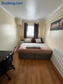 Hawkins Guest House - Private Shared Property - Image 4