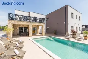 Villa Mirela - Image 2