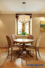 Luxury, comfort & quiet place next to Cathedral - Image 4