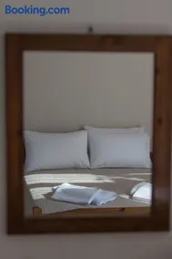 Nikolatos Apartments - Image 2