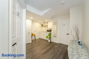 The Refined Oak - Cozy Lower Retreat - Image 2