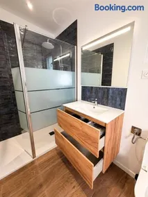Grands appartements complets avec leurs cuisines toutes équipées jusqu'à 72m2 - Image 5