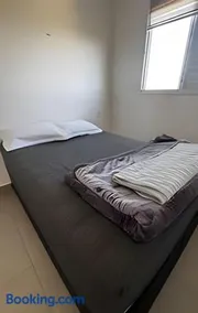 Apartamento completo, com vaga, varanda e piscina - Image 4