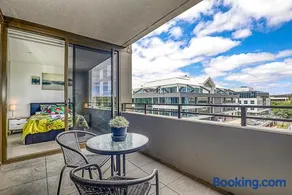 Executive Apartment Near Parliament House - Image 1