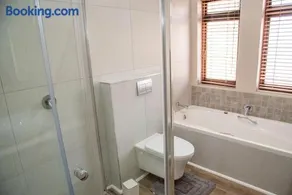 The Golfers Villa - Image 2