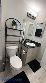 Basement Suite on Sheriff King Street SW Calgary - Image 3