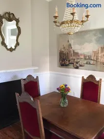 Crescent City Cottage - Image 2