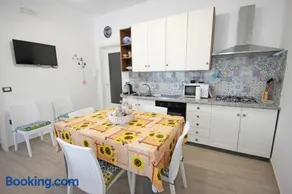 Casa Sandrina - Porto Cesareo By Cala Salento - Image 3