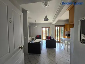 Cave Apartments - Image 3