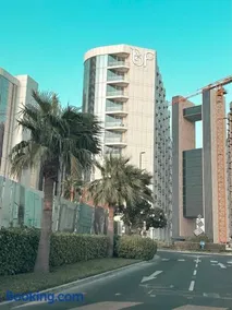 Bahrain bay studio - Image 1