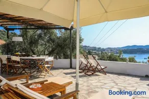 Golden View Villa - Image 3