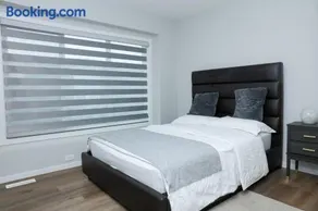 Kris Comfort Garden Suite - Image 3