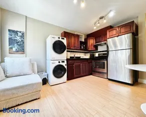 Cozy 1bedroom Suite in Vancouver Westside - Image 2