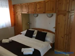 Central Apartments - Image 2