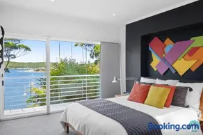 Aircabin - Daleys Point - Waterfront Retreat House - Image 2