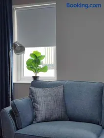 Blacklion prime location apartment - Image 2
