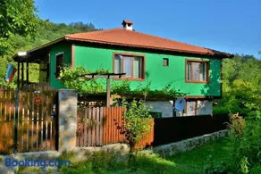 Къща край реката/ House by the river - Image 4