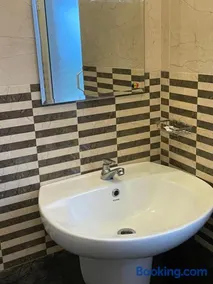 Ivery guest house - Image 1
