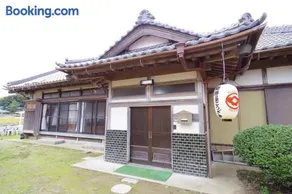 Tsubaki House - Image 1