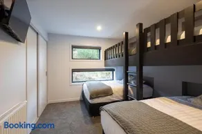 Aroha on Florence by Sothebys Luxury Rental Homes - Image 1