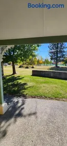 Pinegrove Cottage - Unit2 - Image 1