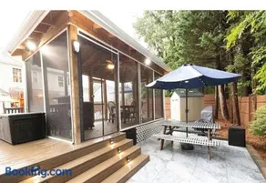 Tropical Oasis with Tiki Bar, Firepit, Seasonal Pool - Image 4