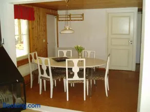 Peaceful nature retreat - Image 1