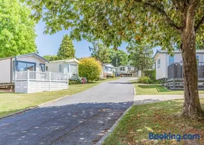 Andrewshayes Holiday Park - Image 3