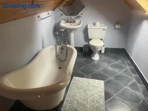 Katy Kellys Countryside Self Catering Cottage - Image 4